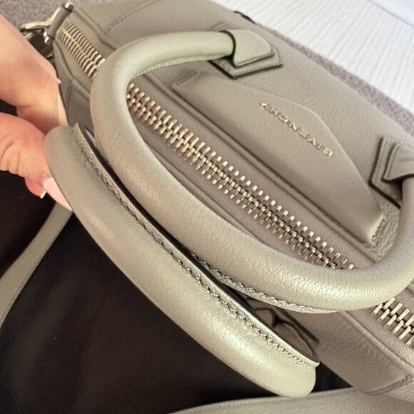 Givenchy Antigona Small Handbag - Picture 11 of 16